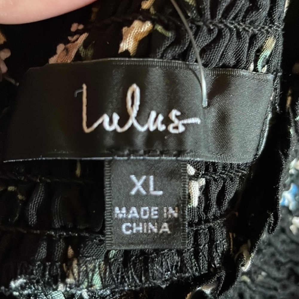 NWT Lulu’s Bouquets for You Black Floral Print Smocked Mini Dress - Picture 7 of 10